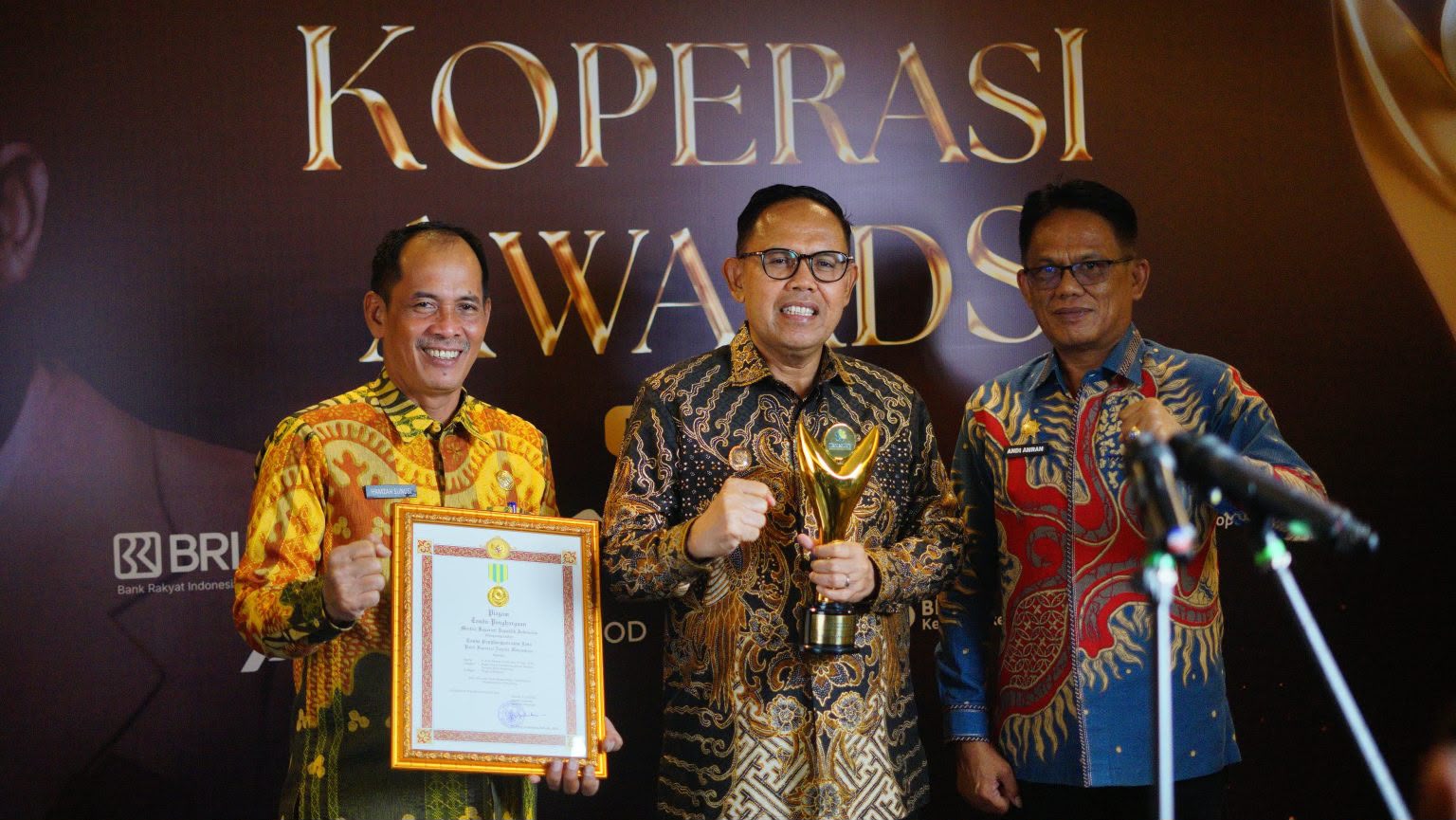 Bupati Bone Raih Koperasi Award 2026, Jadi Satu-satunya Kepala Daerah Kabupaten di Sulsel yang Diganjar Penghargaan
